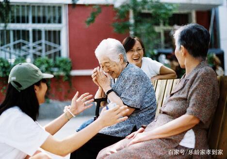 養老院雖好，但家庭照護床位更不賴，新型養老模式，多重選擇(圖1)